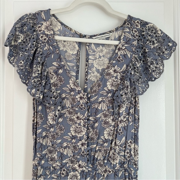 AEO Light Blue Cropped Floral Flutter Sleeve Jumpsuit - Picture 3 of 6